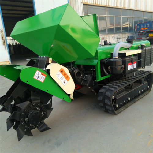 大棚果園高效管理的利器 履帶式柴油開(kāi)溝施肥鋤草一體機(jī)