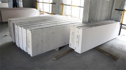 秦淮區(qū)建設(shè)房產(chǎn)和交通局組織觀摩楊莊6號地塊裝配式建筑工地施工材料